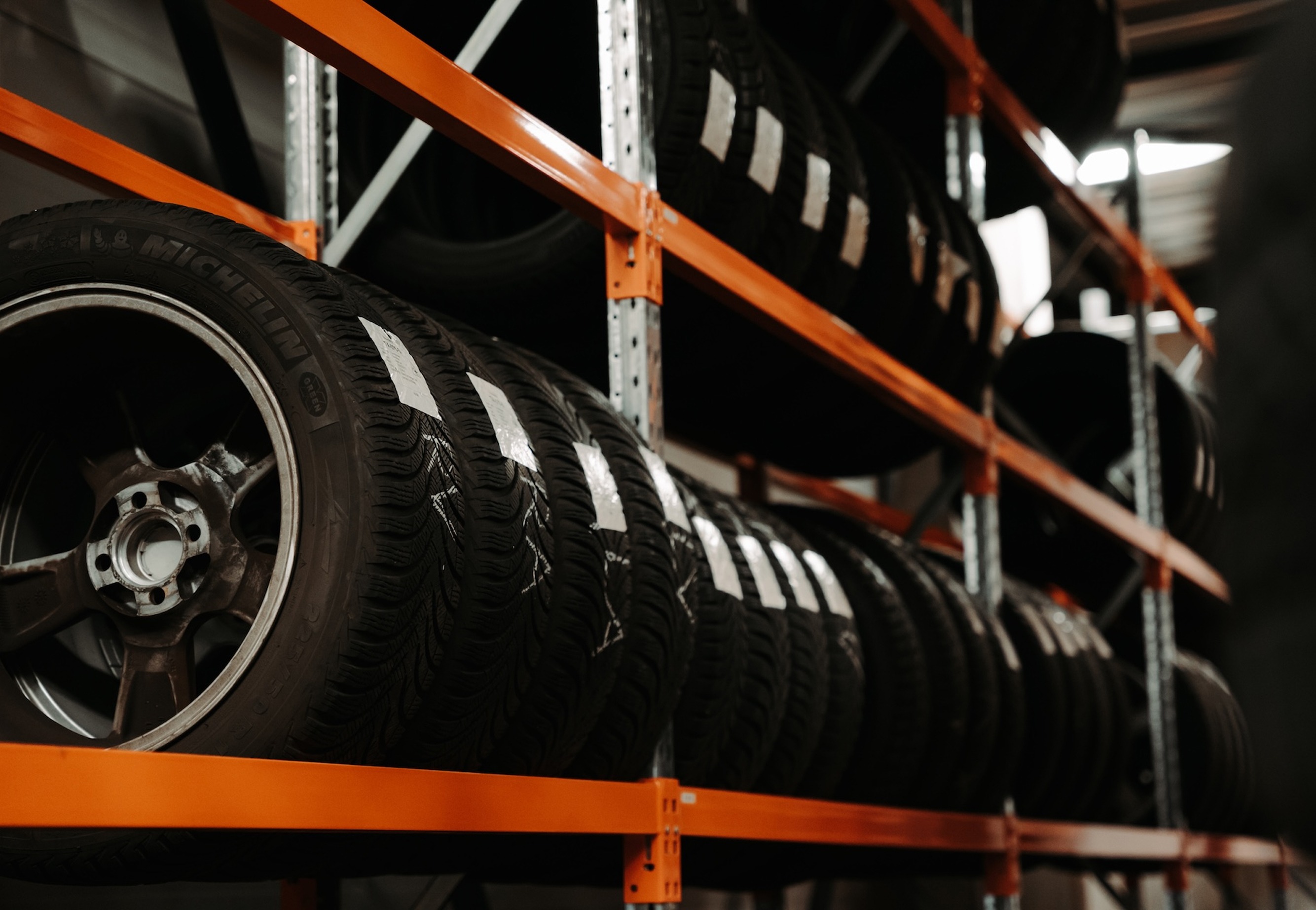 Content 17_content_image_1765541231330008814.jpg BANDENSERVICE | JAMES Autoservice Cartechnics